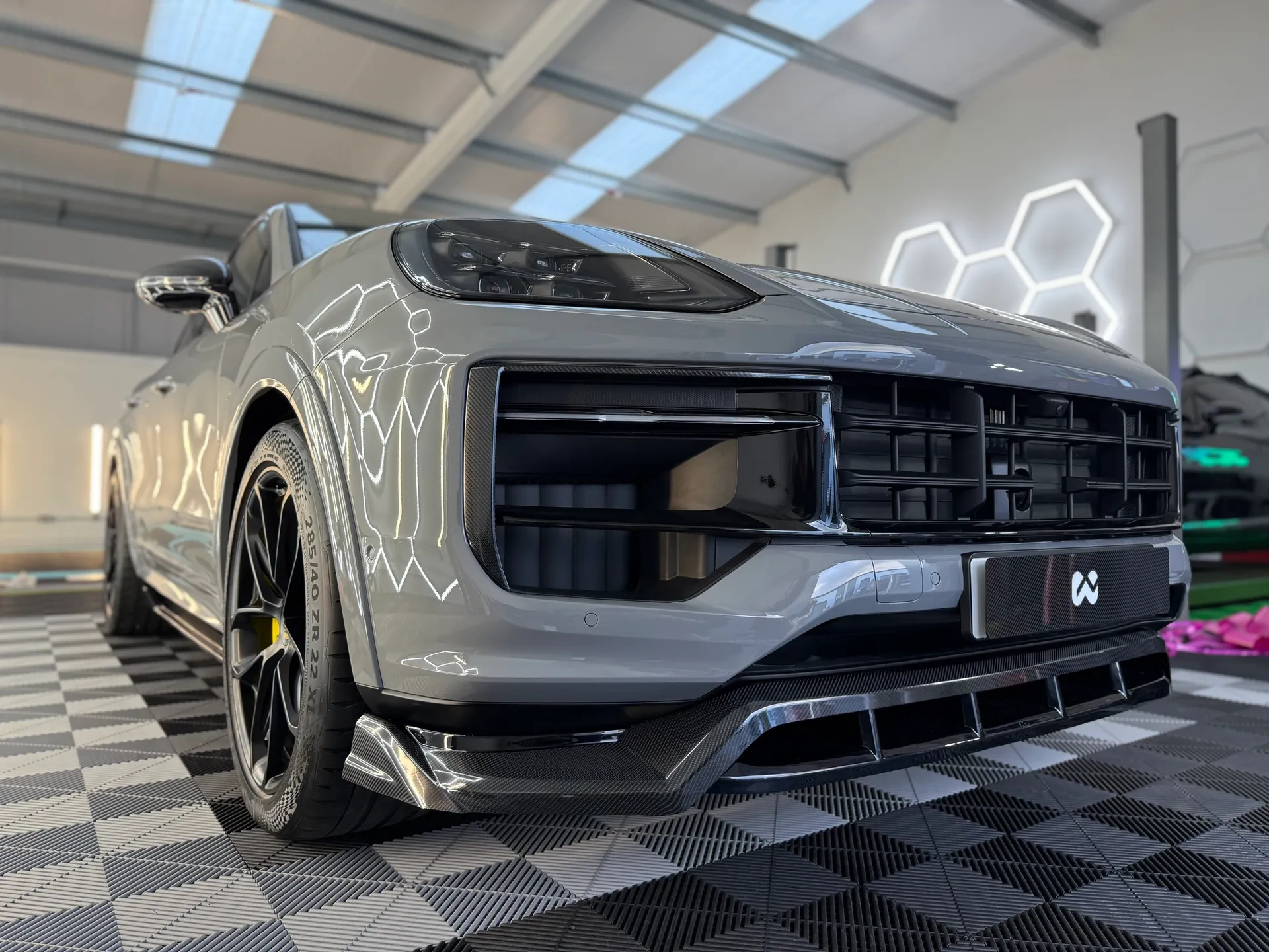 Porsche Cayenne GTS — Image 1